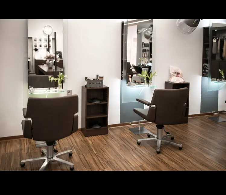 Eindrucksvolle Ansicht unseres Salons 11